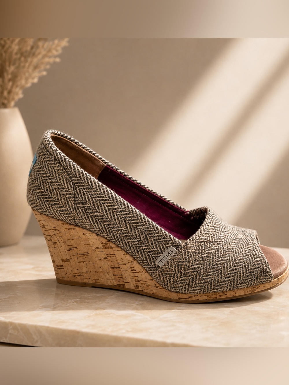 Toms Wedge Heels Womens Size 9.5wBrown Tan Herringbone Tweed Peep Toe CorkPadded